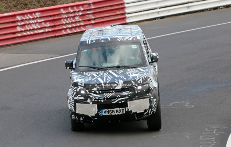2020 Land Rover Defender 110  resim galerisi