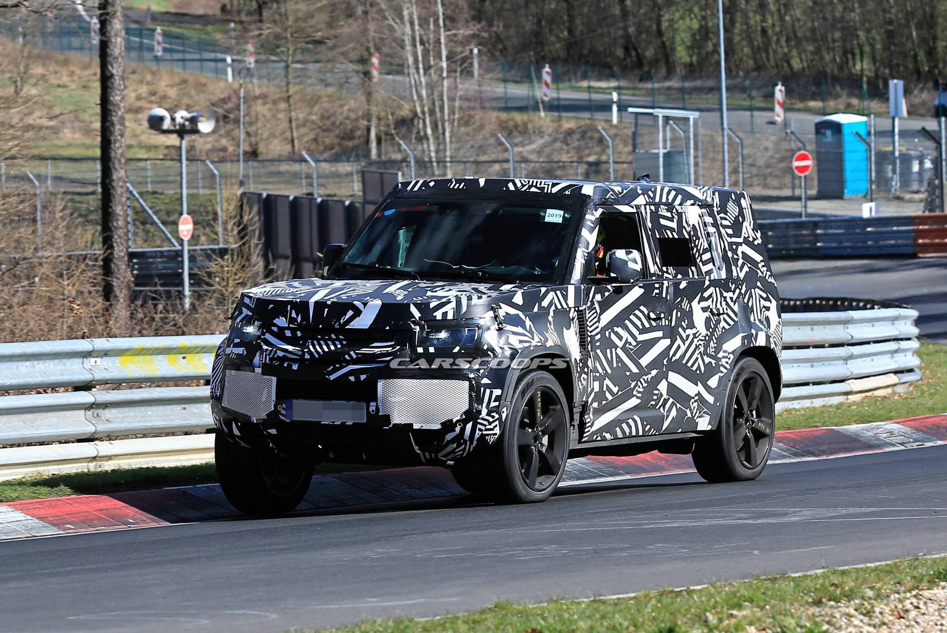 2020 Land Rover Defender 110  resim galerisi