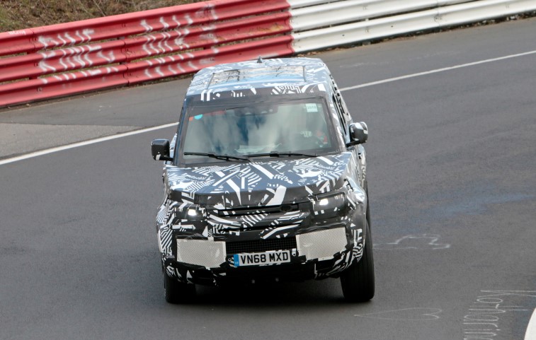 2020 Land Rover Defender 110  resim galerisi