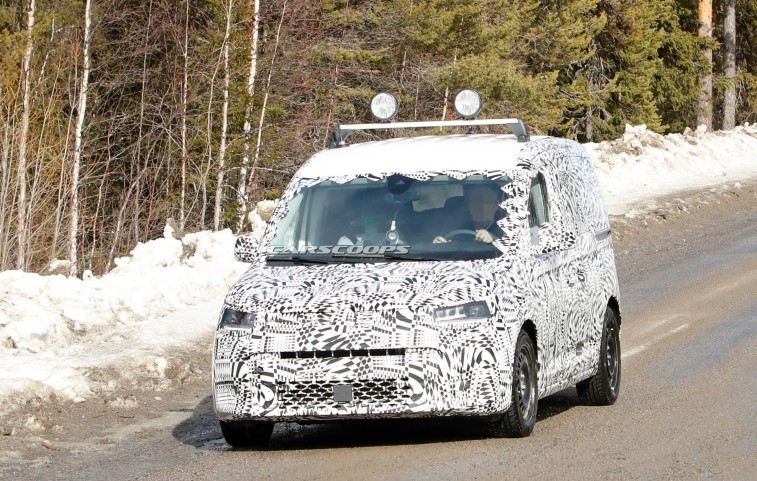 Yeni 2021 VW Caddy resim galerisi