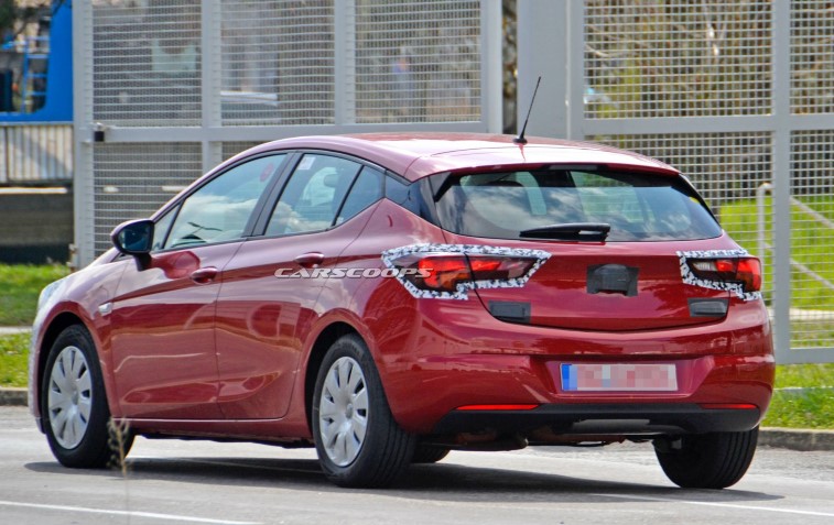 Gncellenen 2019 Opel Astra resim galerisi (08.04.2019)