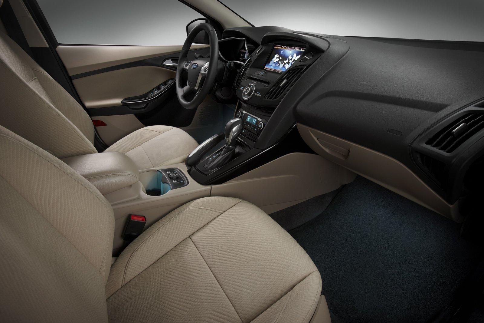 FORD FOCUS ELECTRIC GALER