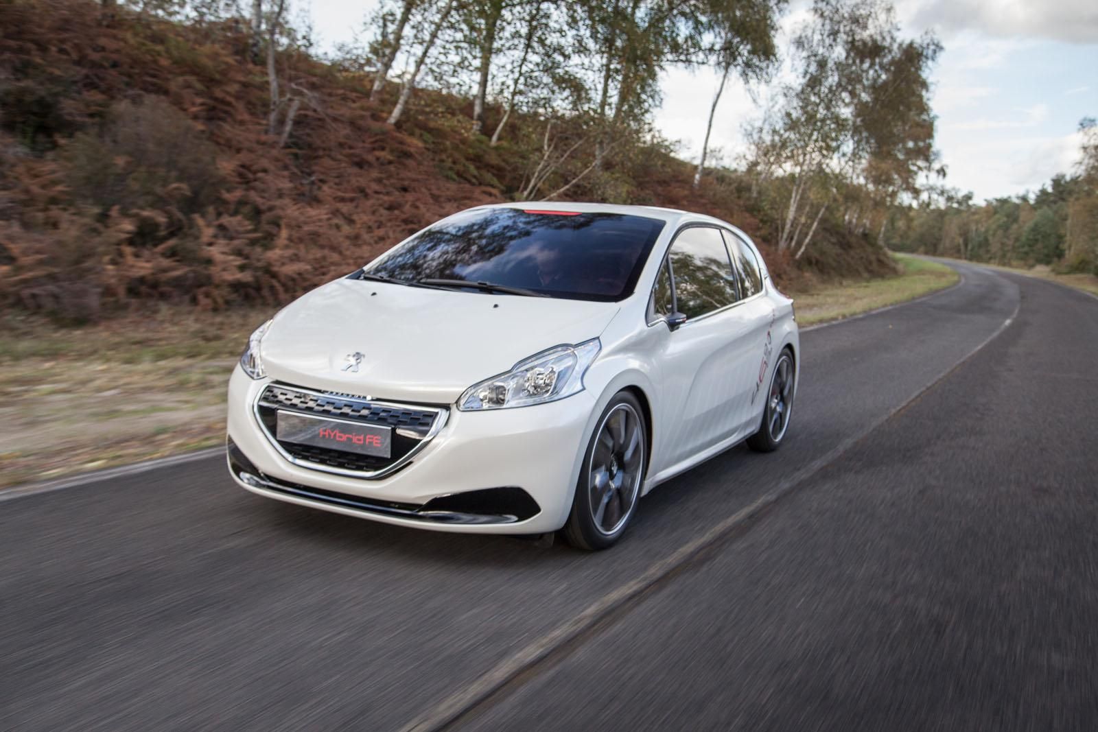 PEUGEOT 208 FE HYBRID AYRINTILI RESM GALERS