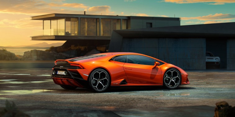 2020 Lamborghini Huracan EVO resim galerisi 