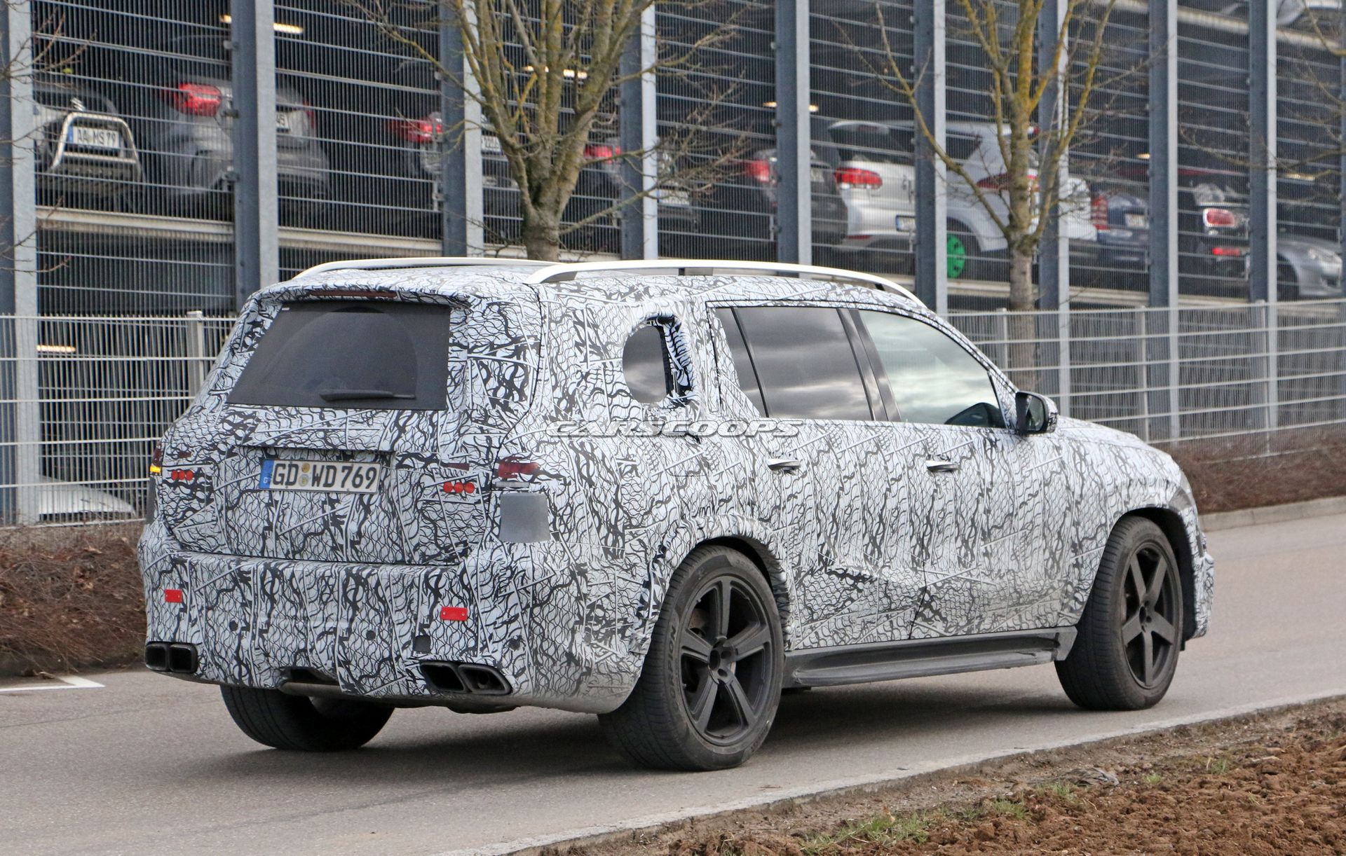 2020 Mercedes-AMG GLS 63 resim galerisi 
