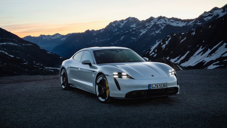 Yeni Porsche Taycan resim galerisi (06.05.2019)