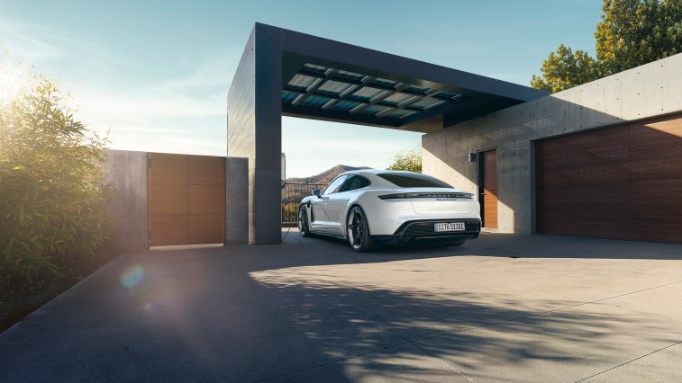 Yeni Porsche Taycan resim galerisi (06.05.2019)
