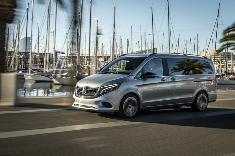 Mercedes-Benz Concept EQV resim galerisi