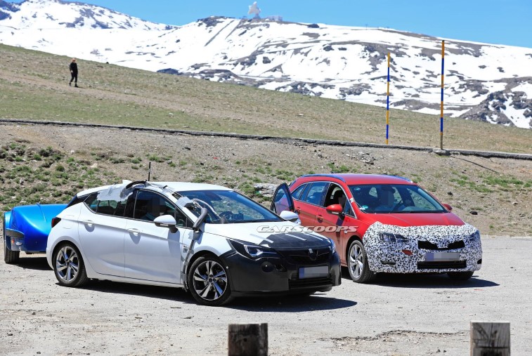 Gncellenen Opel Astra Sports Tourer resim galerisi