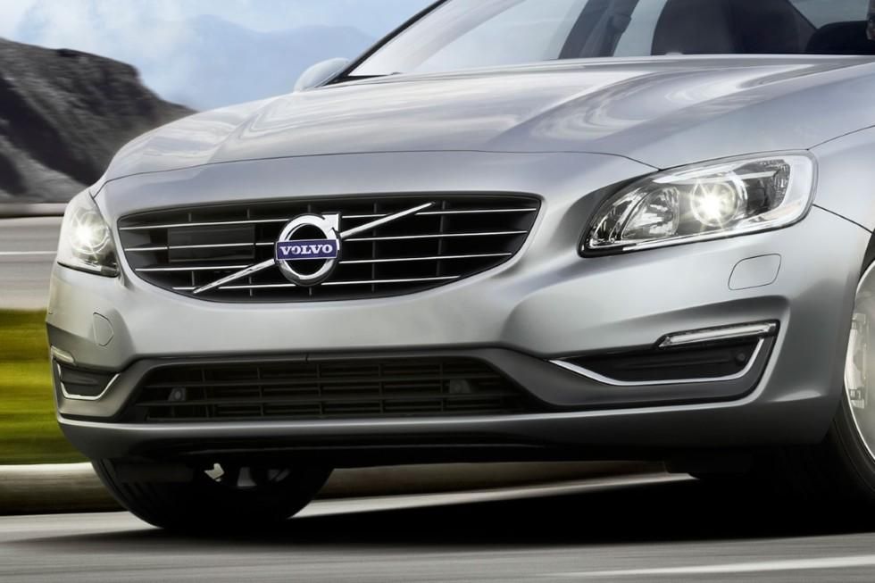 VOLVO S60 MAKYAJ (2014) GALER