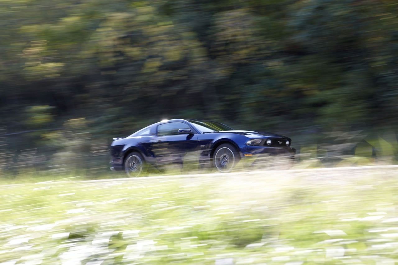 FORD MUSTANG (2010) GALER