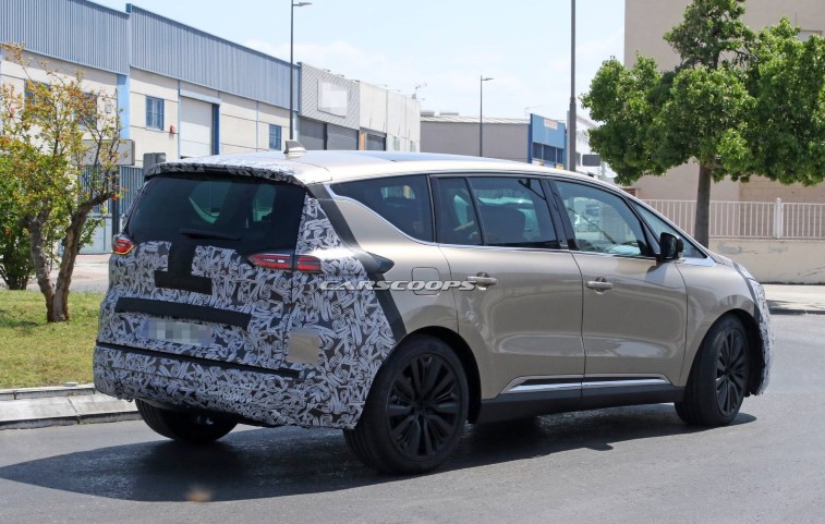 2020 Renault Espace resim galerisi (16.06.2019)