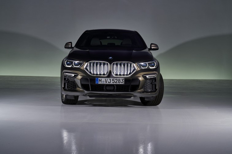 2020 BMW X6 resim galerisi (04.07.2019)
