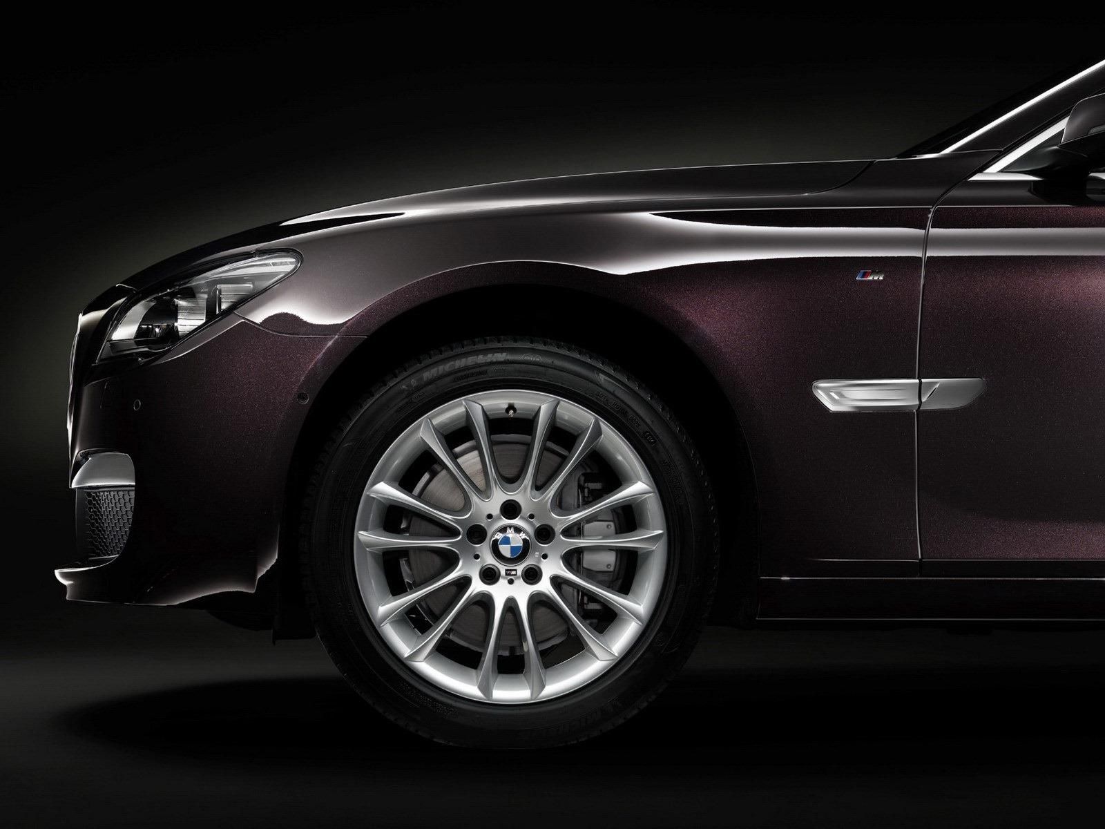 BMW 7.40L xDRVE HORSE EDTON RESM GALERS