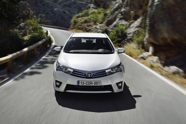 YEN TOYOTA COROLLA AYRINTILI RESM GALERS