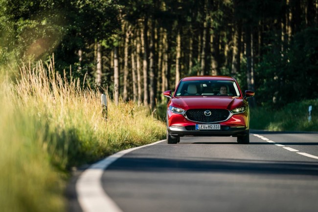 2020 Mazda CX-30 resim galerisi (16.07.2019)