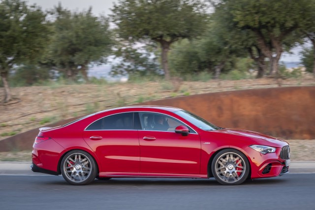 2020 Mercedes-AMG A45 ve CLA45 resim galerisi (01.08.2019)