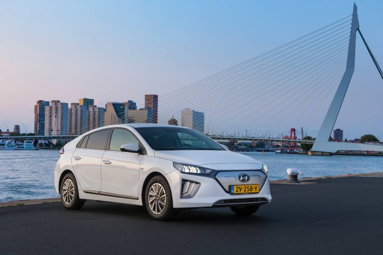 Gncellenen 2020 Hyundai Ioniq Electric resim galerisi (27.08.2019)