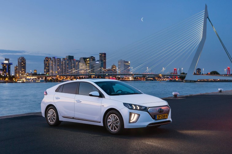 Gncellenen 2020 Hyundai Ioniq Electric resim galerisi (27.08.2019)