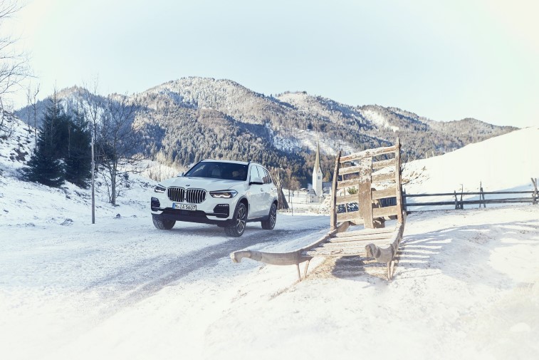 BMW Plug-in Hibrit X5 xDrive45e resim galerisi (03.09.2019)