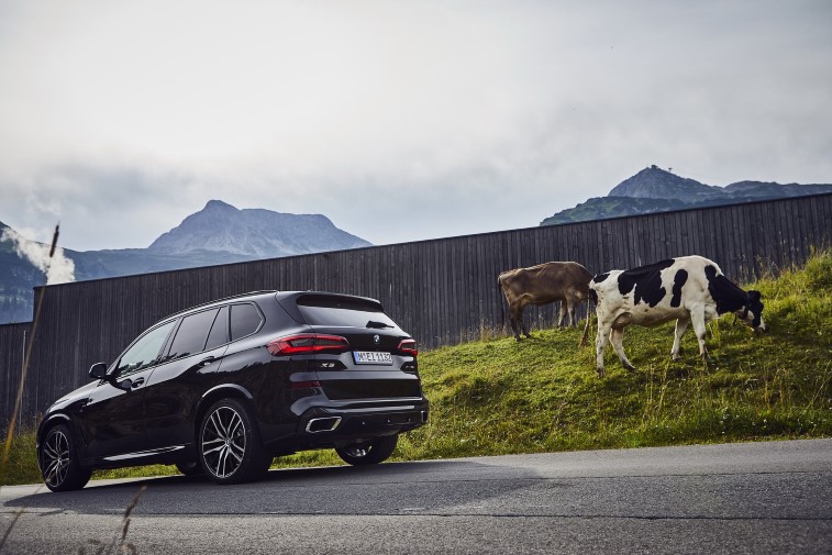 BMW Plug-in Hibrit X5 xDrive45e resim galerisi (03.09.2019)
