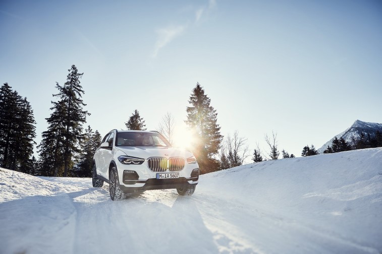 BMW Plug-in Hibrit X5 xDrive45e resim galerisi (03.09.2019)
