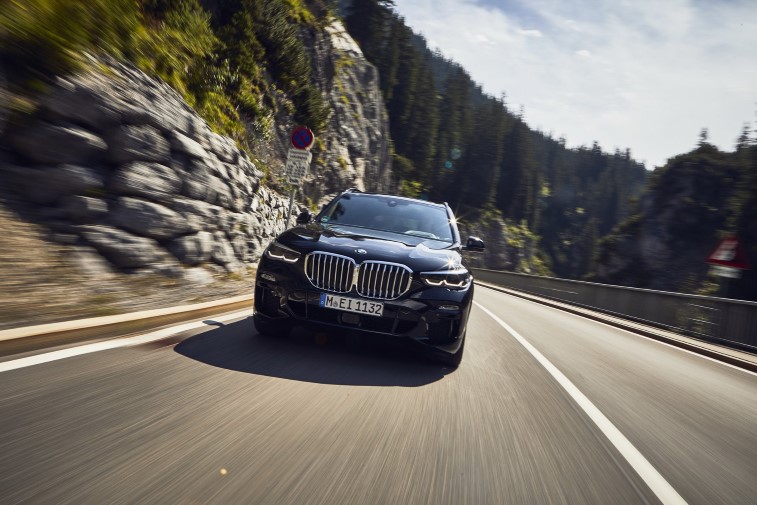 BMW Plug-in Hibrit X5 xDrive45e resim galerisi (03.09.2019)