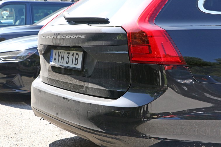 Gncellenen Volvo V90/S90 resim galerisi (03.09.2019)