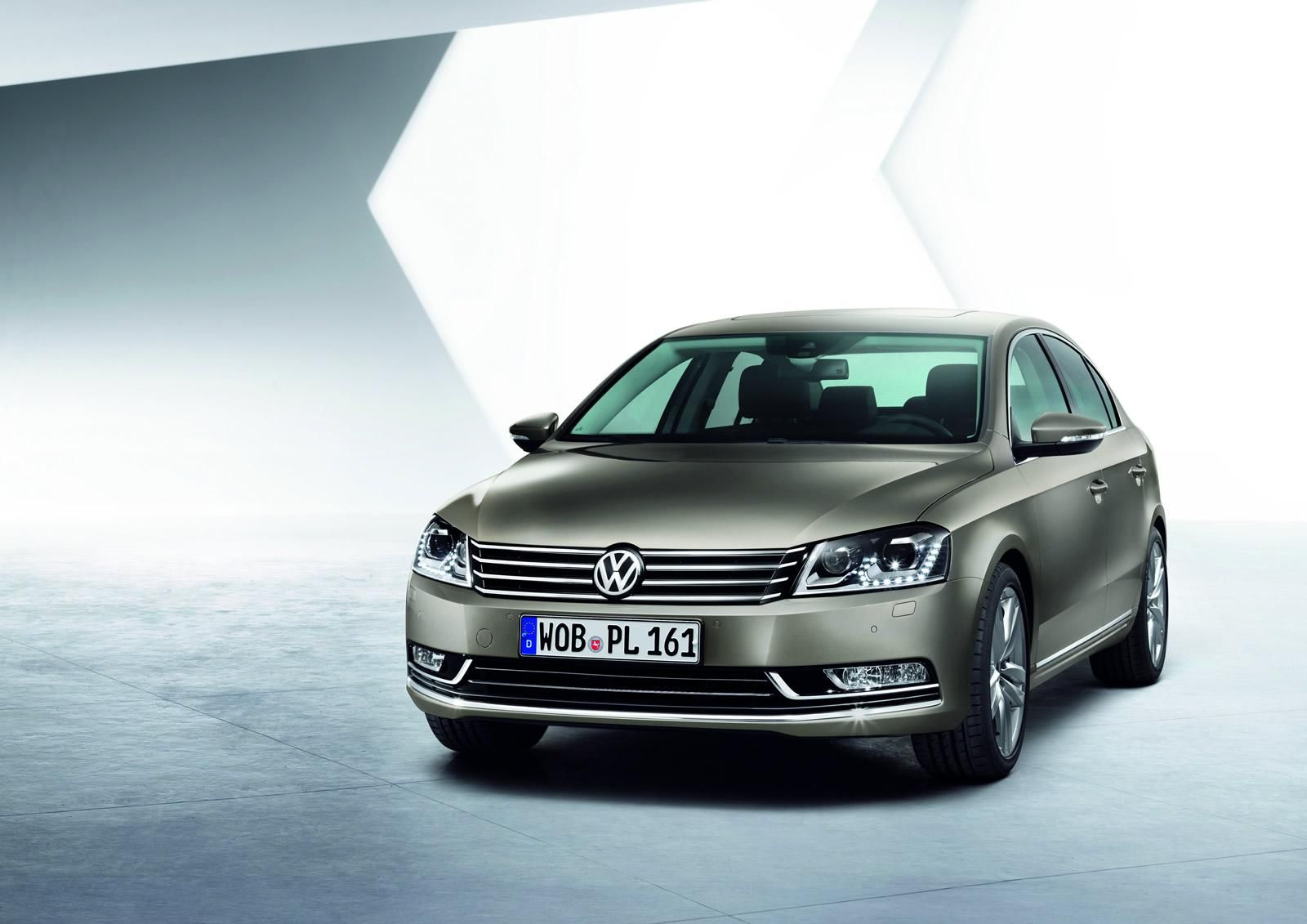 VOLKSWAGEN PASSAT GALER