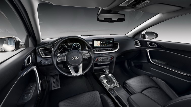 Kia XCeed ve Ceed Sportswagon resim galerisi (03.09.2019)
