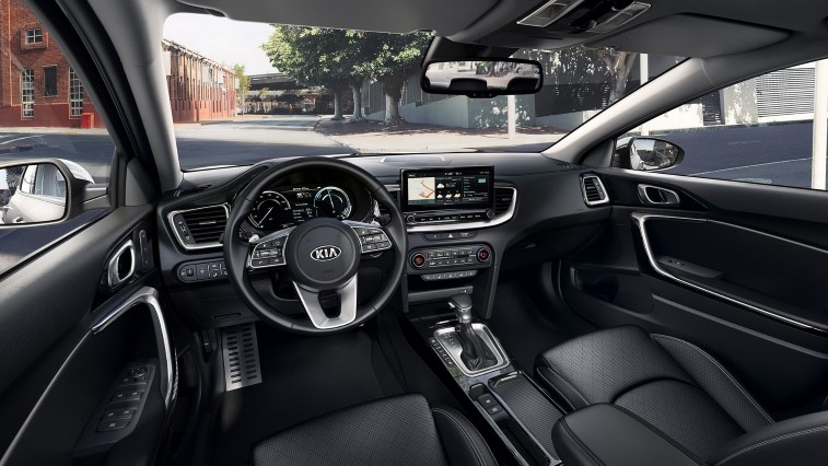 Kia XCeed ve Ceed Sportswagon resim galerisi (03.09.2019)