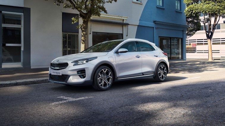 Kia XCeed ve Ceed Sportswagon resim galerisi (03.09.2019)