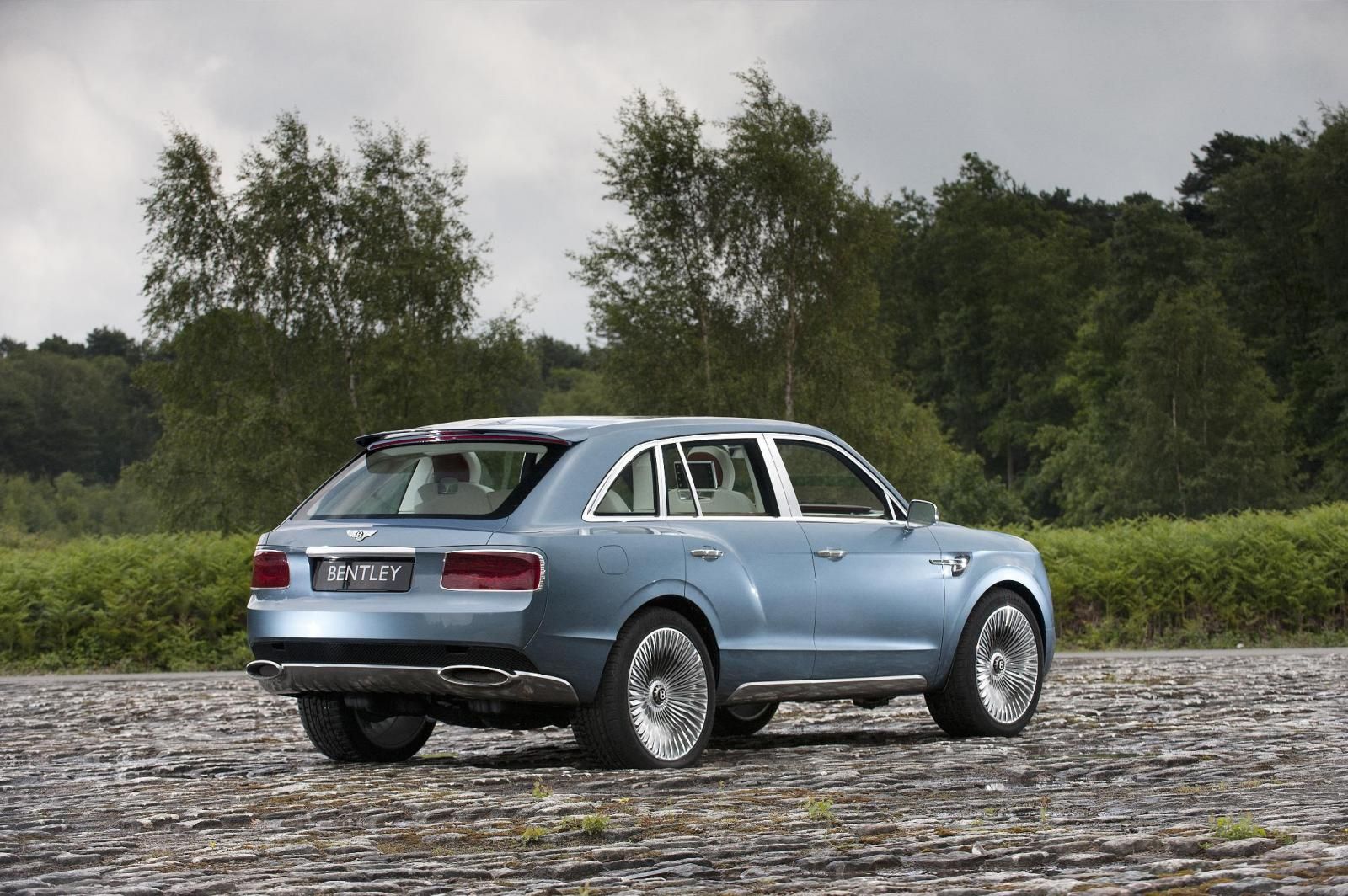 BENTLEY SUV EXP 9F GALER