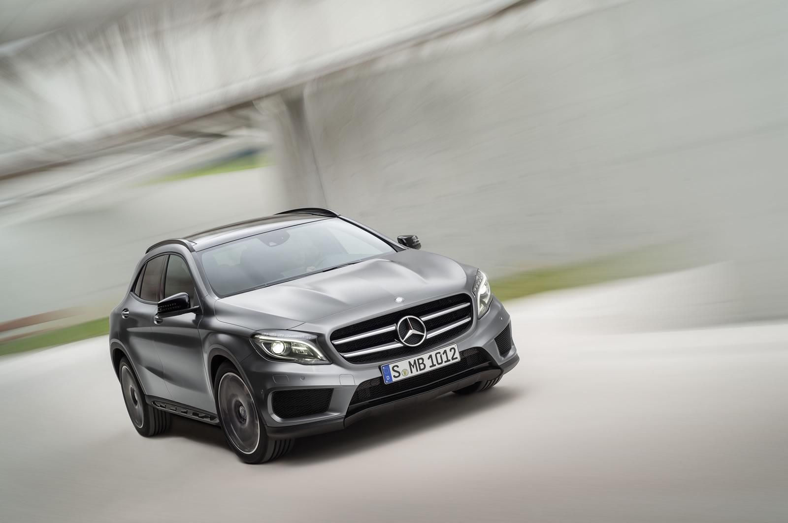 YEN MERCEDES GLA RESM FOTORAF GALERS