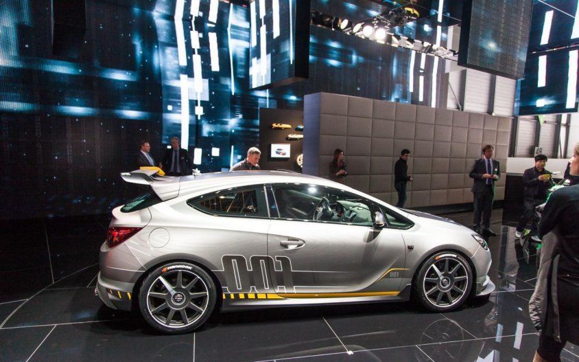 OPEL ASTRA OPC EXTREME CENEVRE RESM GALERS