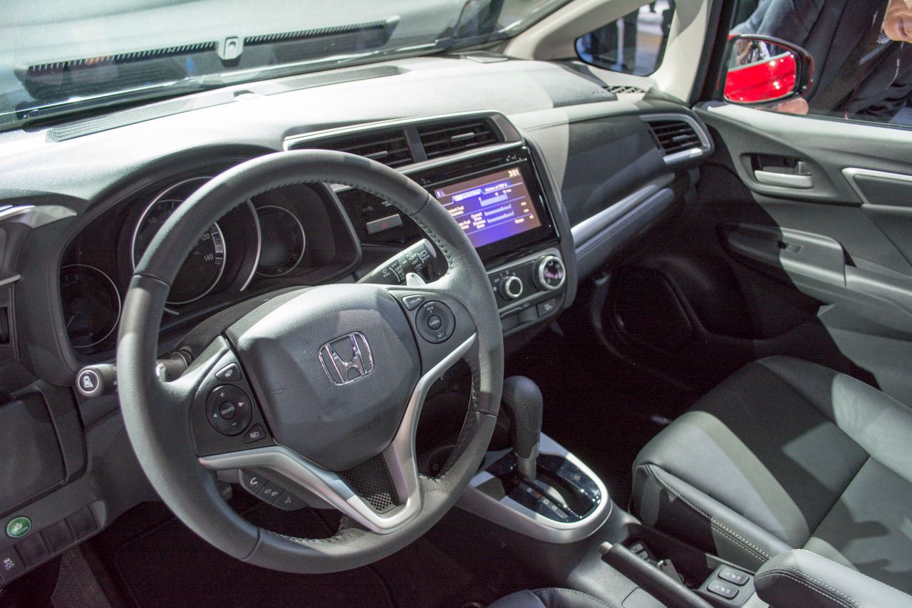 YEN HONDA JAZZ/FT DETROT RESM GALERS