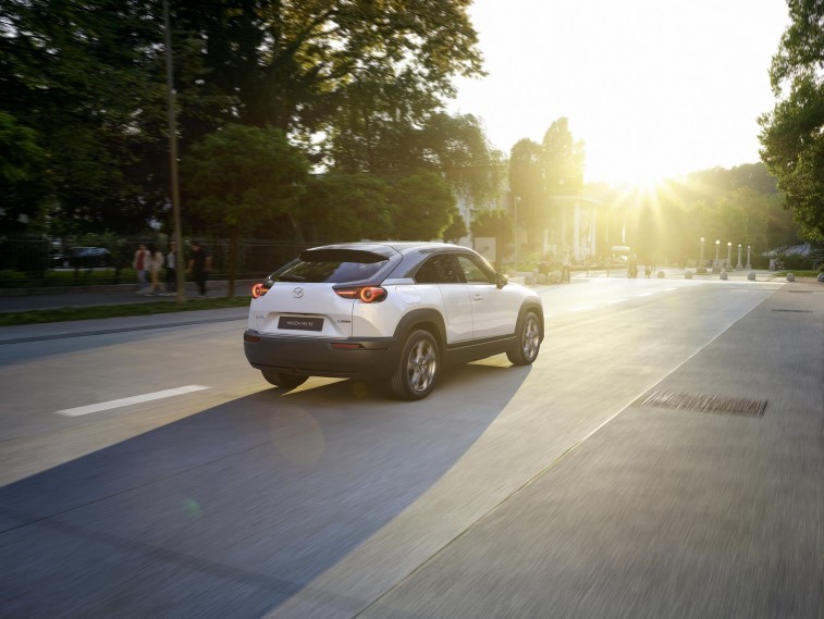 Mazda MX-30 resim galerisi (23.10.2019)
