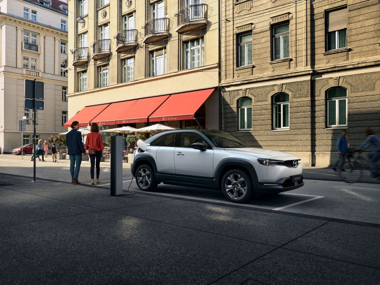 Mazda MX-30 resim galerisi (23.10.2019)