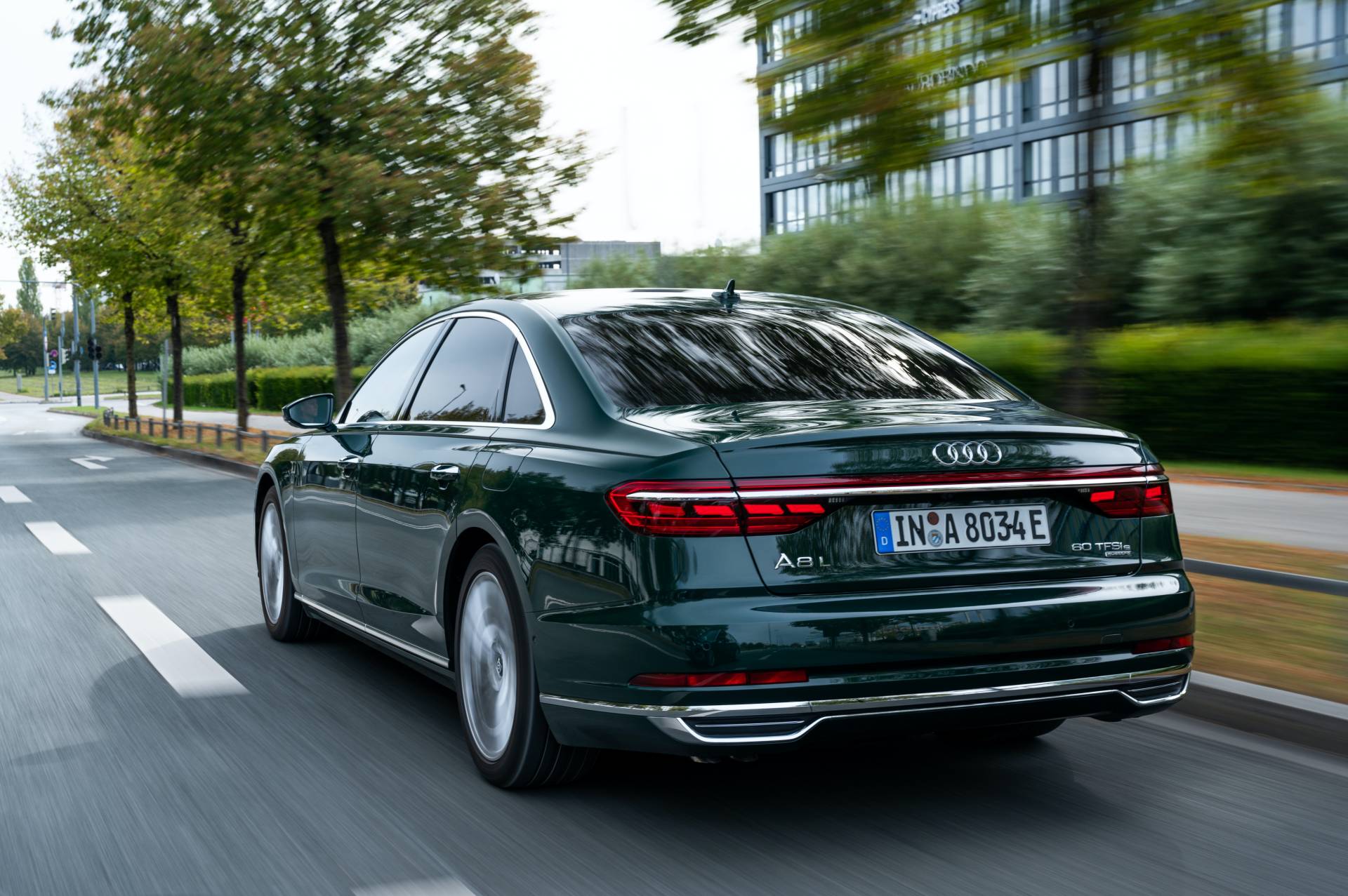 2020 Audi S8 resim galerisi (17.11.2019)