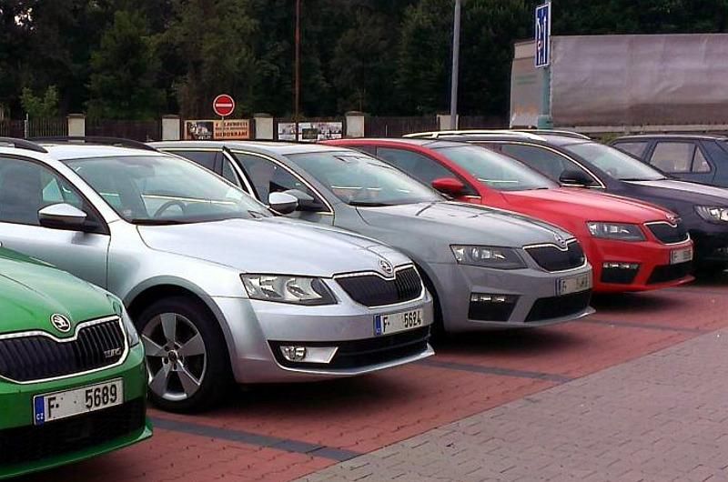 SKODA OCTAVA RS VE OCTAVA COMB RS YOLLARDA GALER 