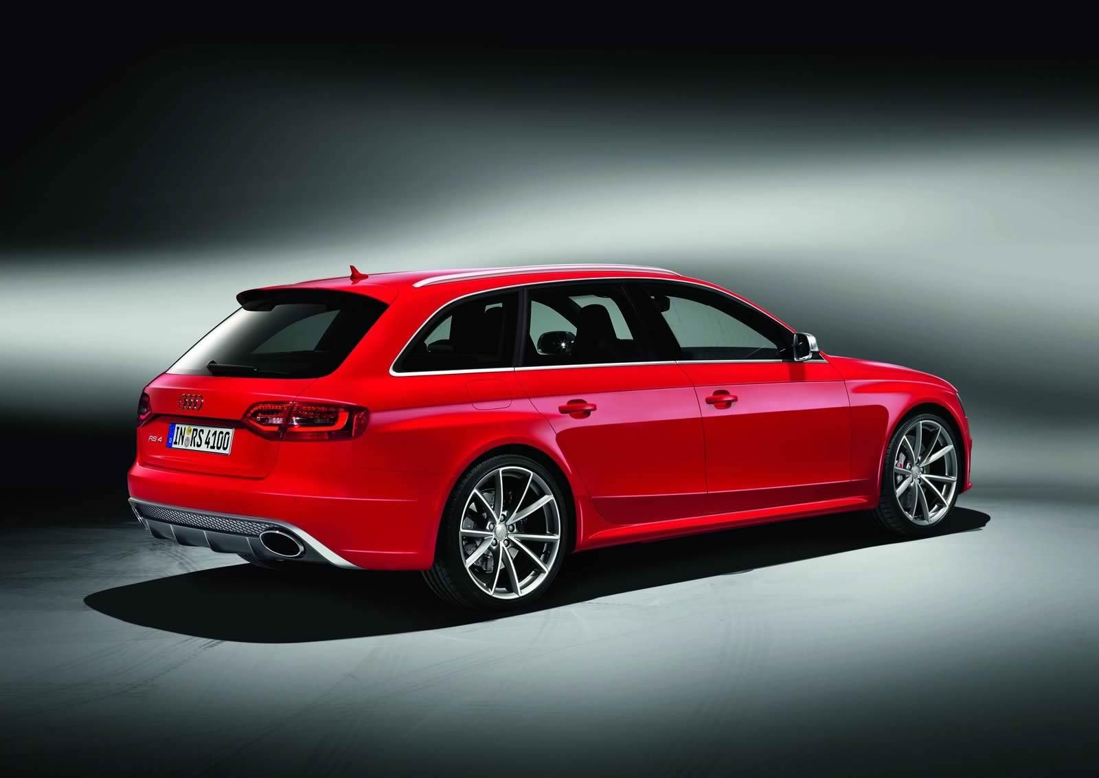 AUD RS4 AVANT GALER