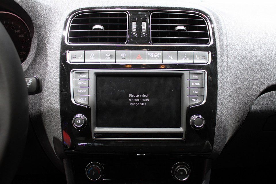 YEN MAKYAJLI VOLKSWAGEN POLO BLUEGT CENEVRE RESM GALERS