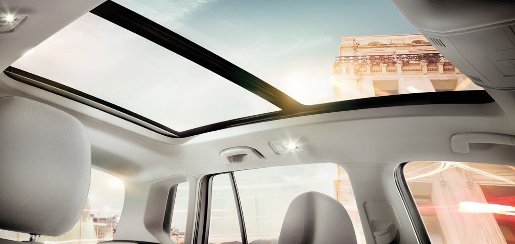YEN VOLKSWAGEN GOLF SPORTSVAN ALMANYA'DA SATITA RESM GALERS