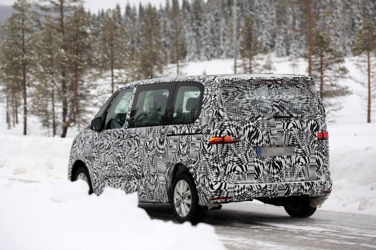 Yeni 2021 Volkswagen Transporter Plug-in Hibrit resim galerisi