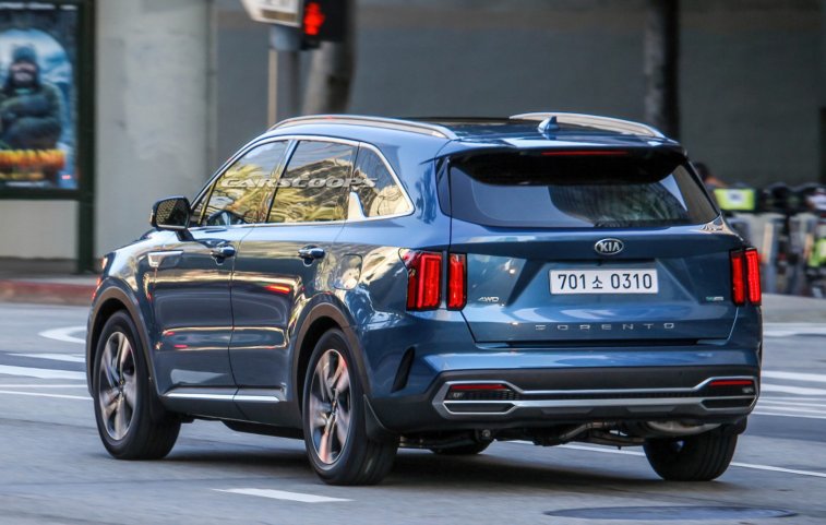 2021 Kia Sorento resim galerisi (04.02.2020)