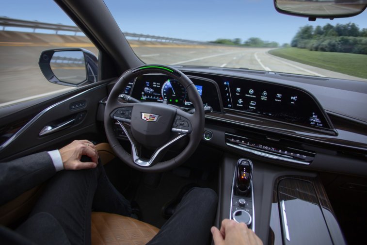 2021 Cadillac Escalade resim galerisi