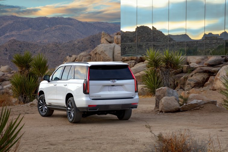 2021 Cadillac Escalade resim galerisi
