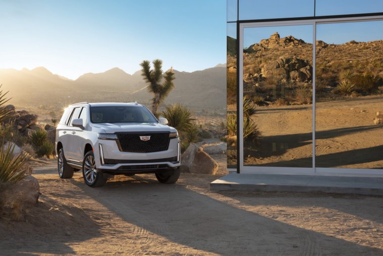 2021 Cadillac Escalade resim galerisi