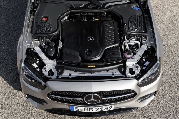 2021 Mercedes Benz E Serisi Yeni Yzyle Tantld