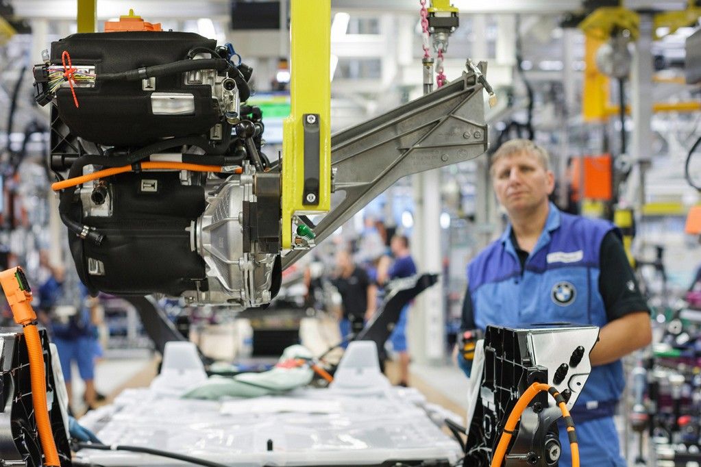 YEN BMW 3 RETMDE RESM GALERS